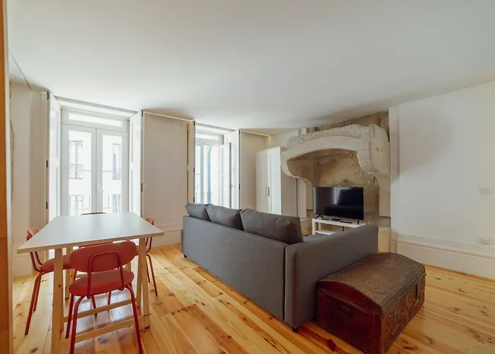 Apartment Downtown Almada By Homing *