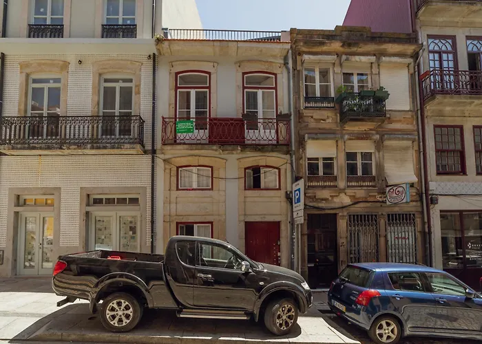 Downtown Almada By Homing Lägenhet *