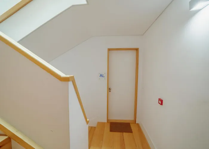 Apartment Downtown Almada By Homing Porto