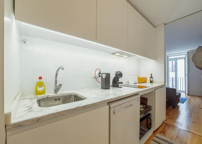 Apartment Downtown Almada By Homing